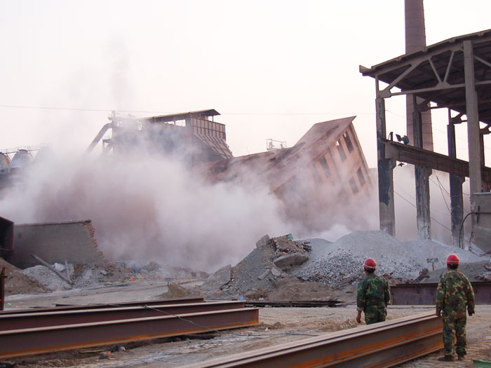 如何做好安全爆破工作？